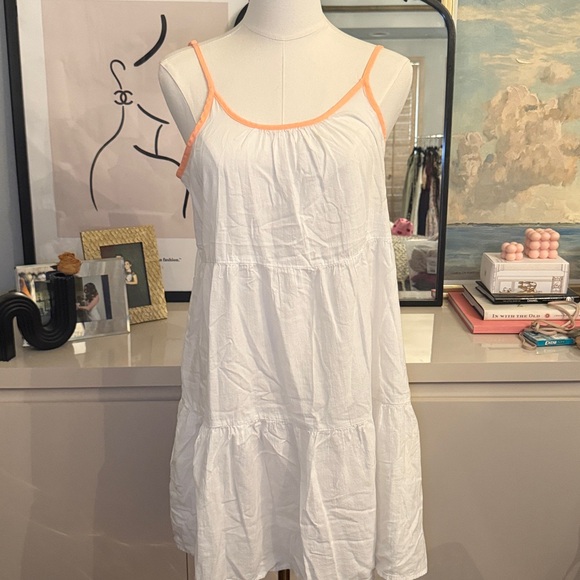 Aerie Cover Up - Picture 1 of 3